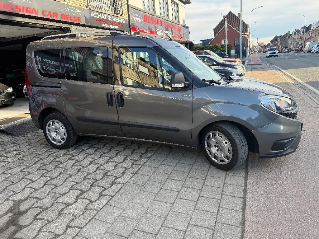 Fiat Doblo 1400essence 5Place airco année 2017, Argent ou Gris, Achat, Euro 6, Entreprise
