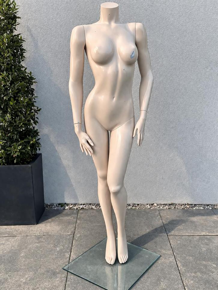 Mannequin mannequin, Articles professionnels, Aménagement de Bureau & Magasin | Commerce & Inventaire, Enlèvement