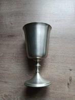 Calice en étain, Enlèvement