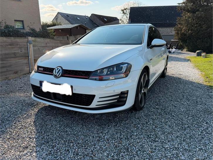 Volkswagen Golf 7 GTI DSG performance – utilitaire, Autos, Volkswagen, Particulier, Golf, Essence, Euro 5, Hatchback, 3 portes