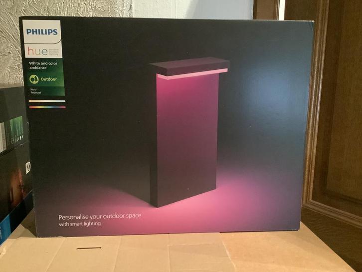 4 x Philips Hue Nyro sokkellamp (buitenlamp), Jardin & Terrasse, Éclairage extérieur, Neuf, Autres types, LED, Enlèvement