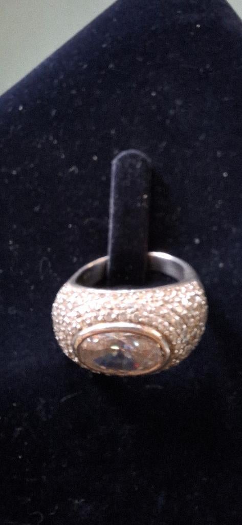 Zilveren ring met zirkonen en strass, Bijoux, Sacs & Beauté, Bagues, 18 à 19, Avec strass, Enlèvement, Utilisé