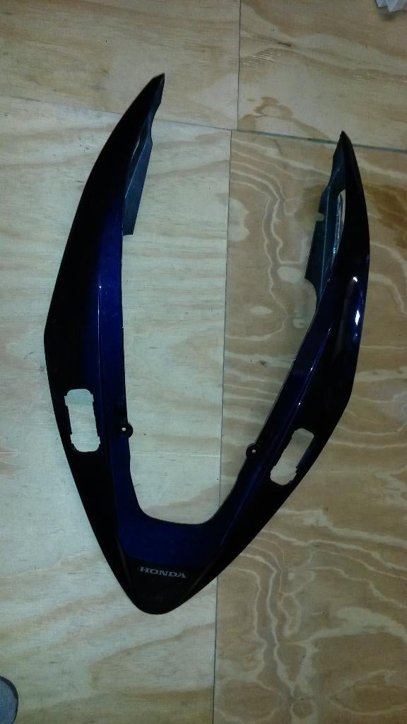 carénage arrière vfr 800 vetec bleu foncé, Motos, Pièces | Honda, Enlèvement ou Envoi, Utilisé