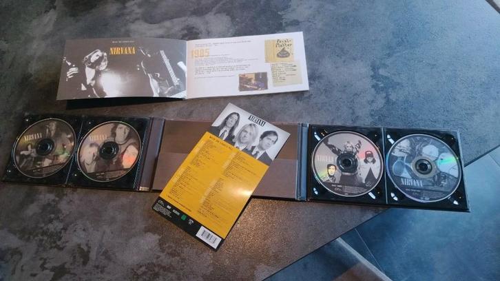 Nirvana - With the lights out, CD & DVD, CD | Hardrock & Metal, Comme neuf, Coffret, Enlèvement ou Envoi