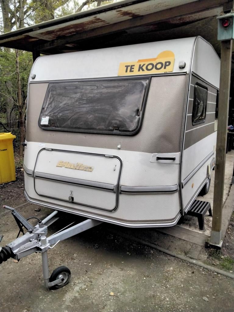 ERIBA  HYMER Nova caravan is in ZEER goede staat, Caravanes & Camping, Caravanes, Coin salon convertible, Auvent, 5 à 6 mètres