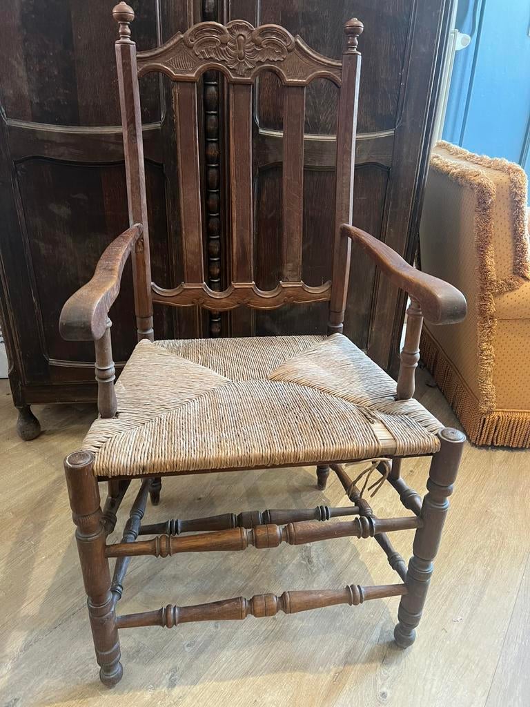 Chaise en bois et paille avec jolie motifs., Antiquités & Art, Enlèvement