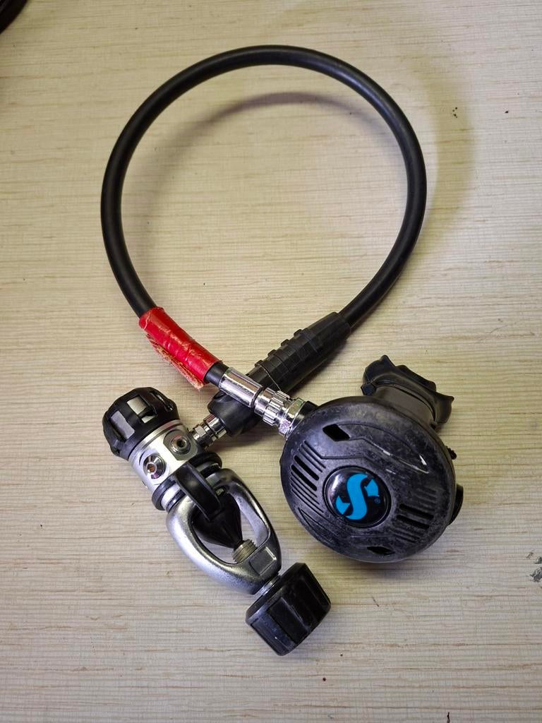 Zwembadontspanner Duiken, Ophalen