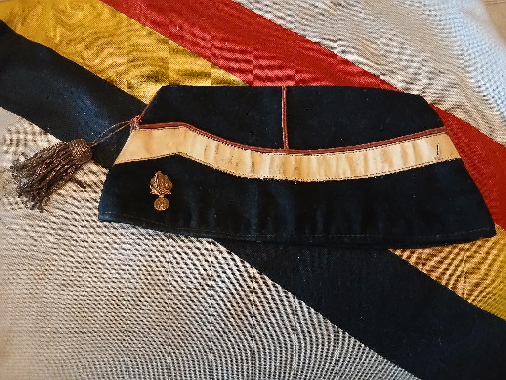 Politiepet van de Gendarmerie Matricule, Verzamelen, Verzenden, Overige soorten, Helm of Baret