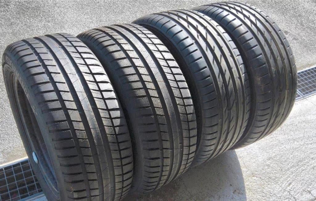 Très bons pneus été 225/50-16 avec des jantes BMW, Pneus et Jantes, 16 pouces, Pneus été, Enlèvement