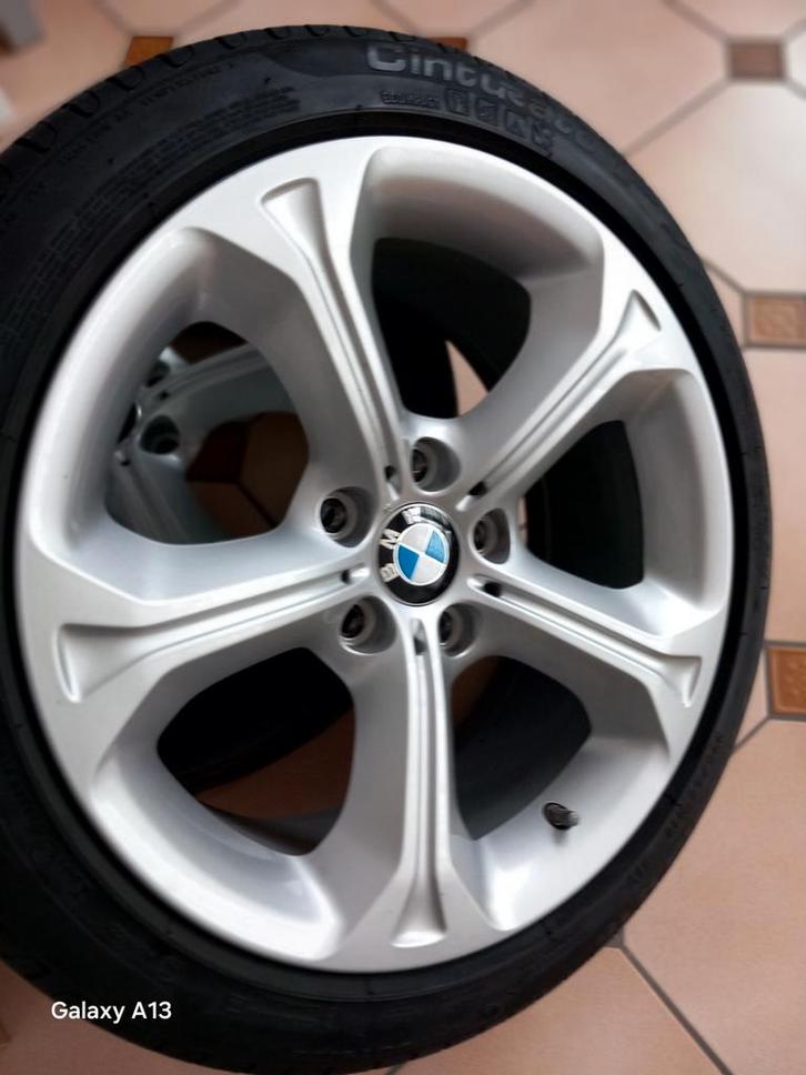 Bmw 18' velgen 225-45-18  4 Pirelli Run platte zomerbanden, Auto-onderdelen, Banden en Velgen, Band(en), Zomerbanden, 18 inch