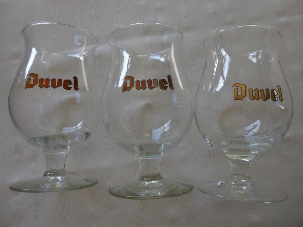 glazen duvel met gouden letters : 3 euro voor 2 glazen, Enlèvement ou Envoi