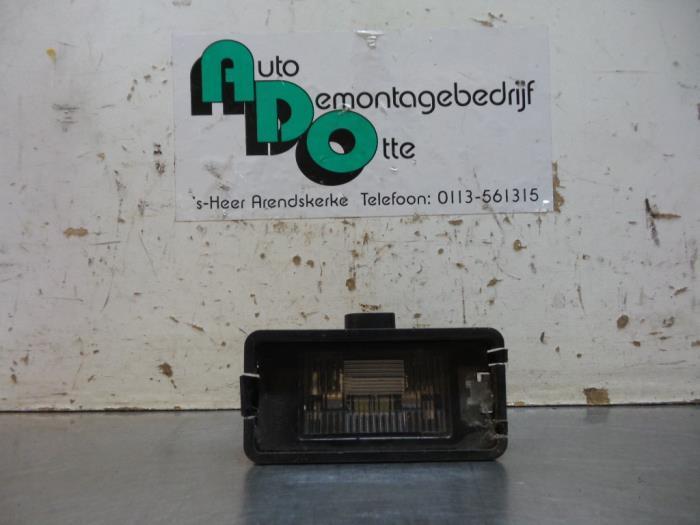 Eclairage immatriculation d'un Seat Ibiza (Ibiza 02-), Autos : Pièces & Accessoires, Éclairage, Seat, Utilisé, Enlèvement ou Envoi