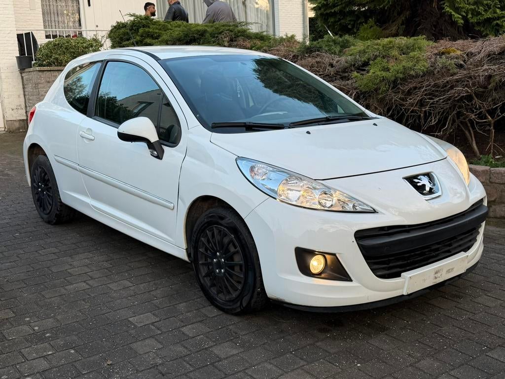 Peugeot 207+ 1.4 Benzine – 2013, Handgeschakeld, Particulier, Stadsauto, Te koop