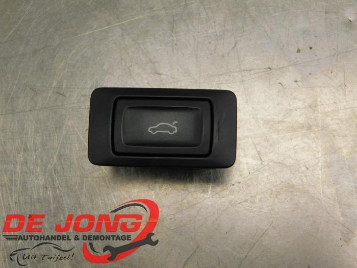 Commutateur hayon d'un Audi A6, Autos : Pièces & Accessoires, Carrosserie & Tôlerie, Audi, Utilisé, 3 mois de garantie, Enlèvement ou Envoi