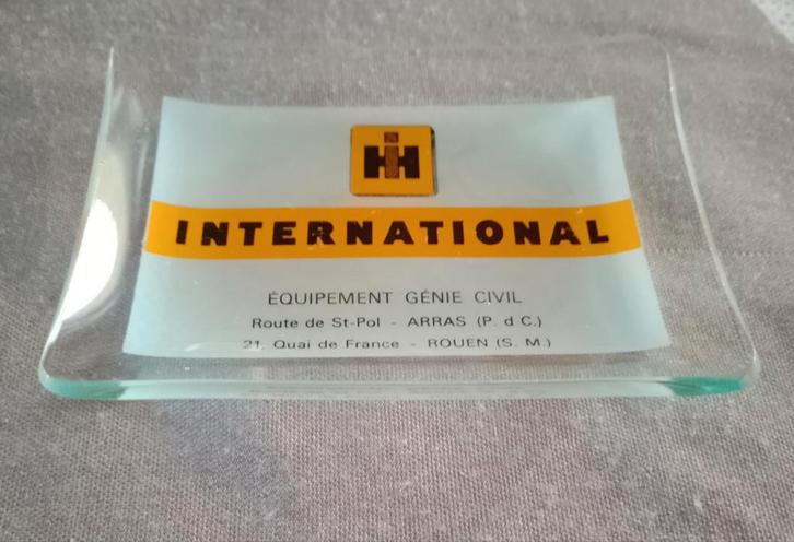 Ramasse monnaie IH International, Collections, Collections complètes & Collections, Enlèvement ou Envoi