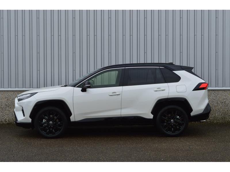 Toyota RAV-4 Style + 2WD / 36.750 € !!!, Automaat, 2487 cc, 131 kW, Wit