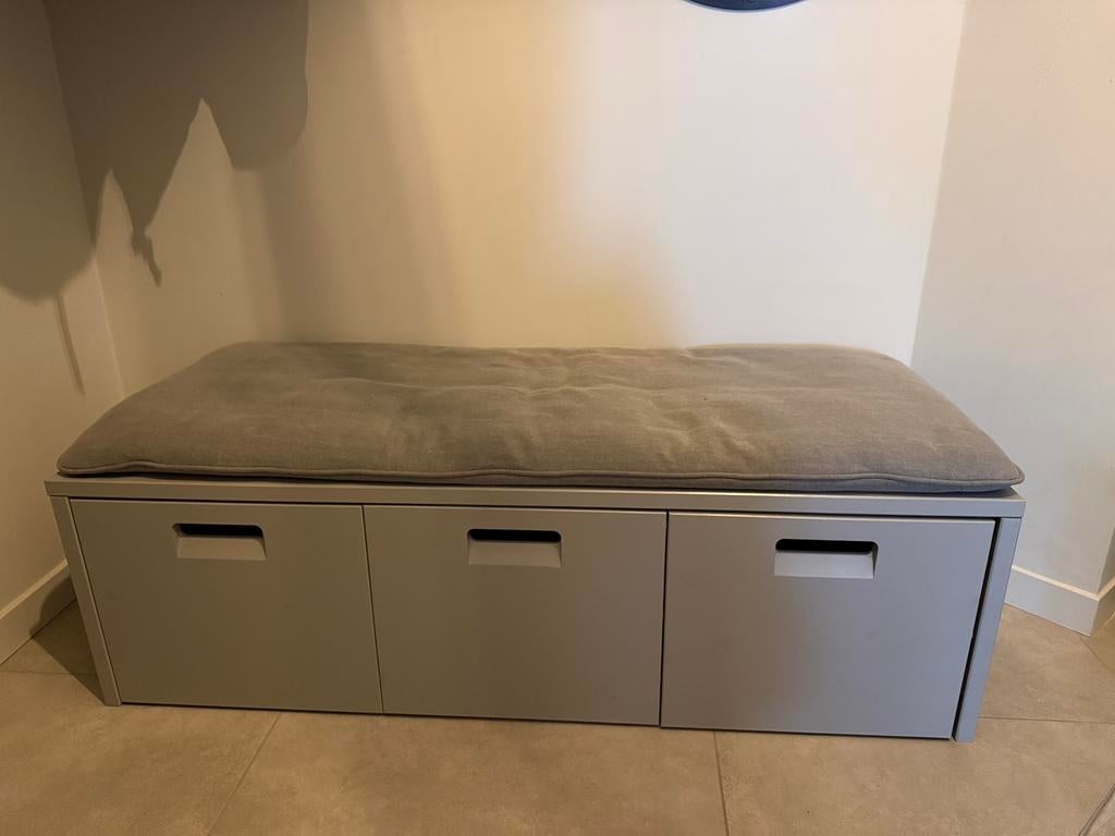 Bankje/ opbergbank - VT Wonen, Ophalen, Zo goed als nieuw