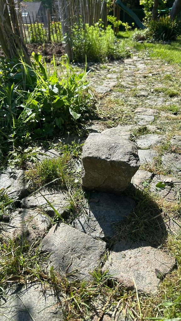 150 kasseien gratis, Ophalen, Zo goed als nieuw