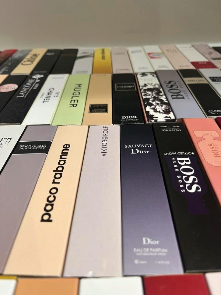 Parfums 33 ml a vendre en lot : +/- 150 marques, Bijoux, Sacs & Beauté, Beauté | Parfums, Neuf, Enlèvement ou Envoi