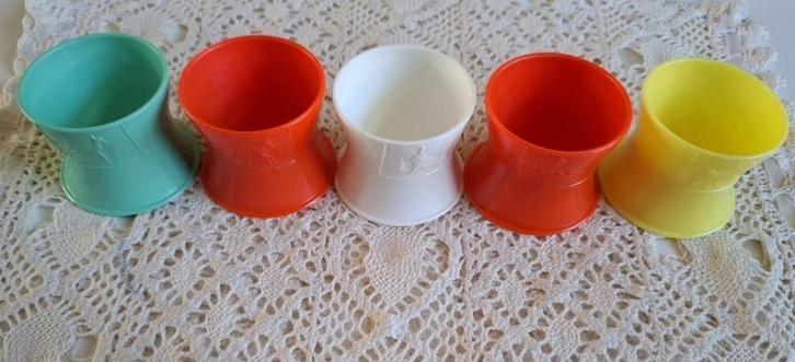 5 Vintage eierdopjes, dieren, wit, mint, geel, oranje rood, Divers, Pâques, Utilisé, Enlèvement ou Envoi