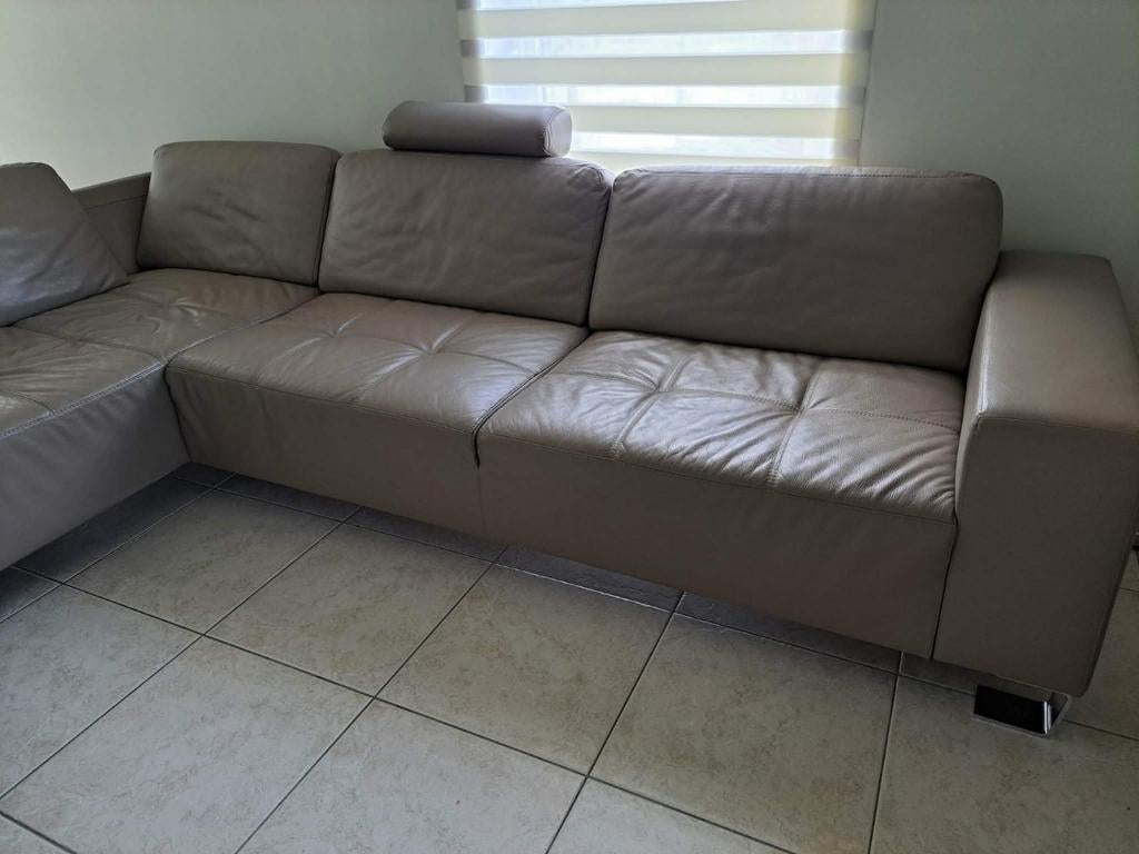 Lederen hoekzetel in taupe, Huis en Inrichting, Zetels | Complete zithoeken, Ophalen