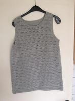 Nieuw, met de hand gehaakte débardeur., Kleding | Dames, Bodywarmers, Ophalen of Verzenden, Nieuw, Grijs