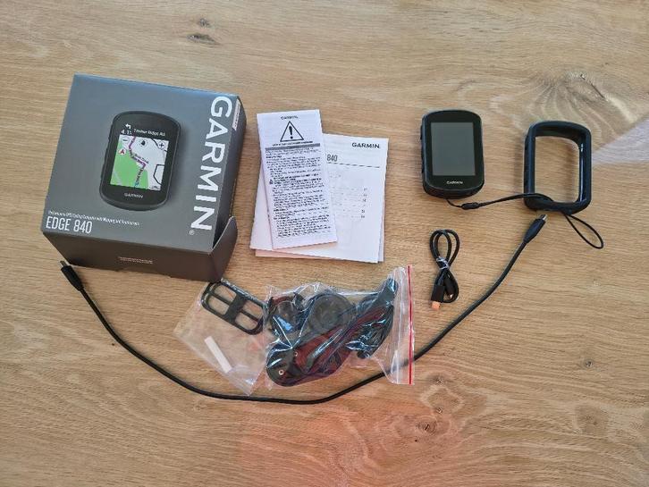 Garmin Edge 840 Capteur vitesse et cadence  + protection, Vélos & Vélomoteurs, Accessoires vélo | Compteurs de vélo, Comme neuf