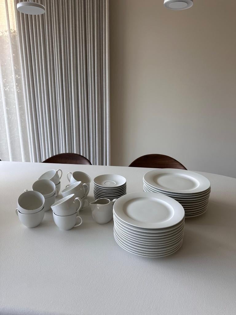 Dille en kamille cameo wit servies 12-delig, Ophalen, Zo goed als nieuw, Effen, Compleet servies