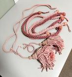 2x antiek Embrasse Brocante roze paars franse gordijnbandjes, Ophalen of Verzenden