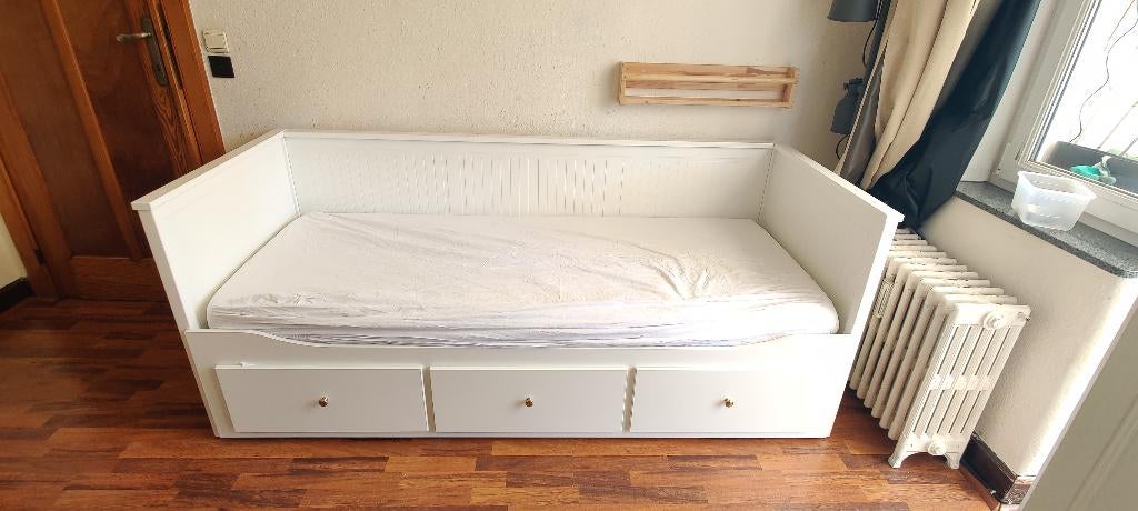 Lit banquette HEMNES 2 places 80*200cm + Matelas ABYGDA, Huis en Inrichting, Slaapkamer | Bedden, Zo goed als nieuw, Tweepersoons