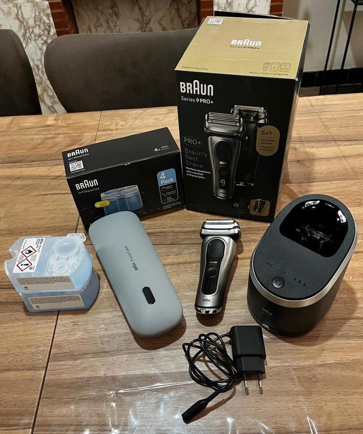 Rasoir Braun Series 9 Pro+ + Clean Station + Accessoire, TV, Hi-fi & Vidéo, Caméscopes numériques, Enlèvement