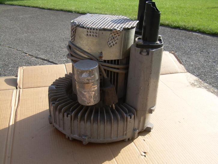 vacumpomp blower-motor dab-pomp jacussie-kelderpomp-handpomp, Articles professionnels, Machines & Construction | Pompes & Compresseurs