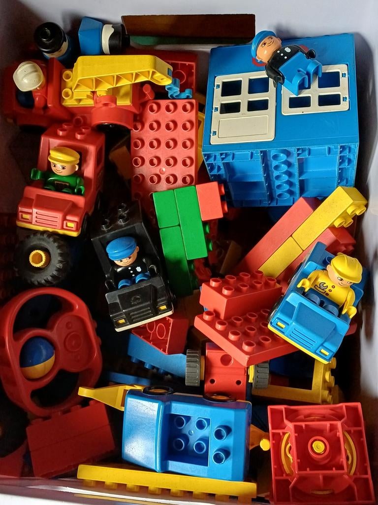Lego Duplo dans une boîte incurvée, Enlèvement, Duplo