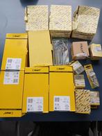 Lot nylonpluggen, slagpluggen, schroeven en ringen, Bricolage & Construction, Quincaillerie & Fixations, Enlèvement ou Envoi, Vis