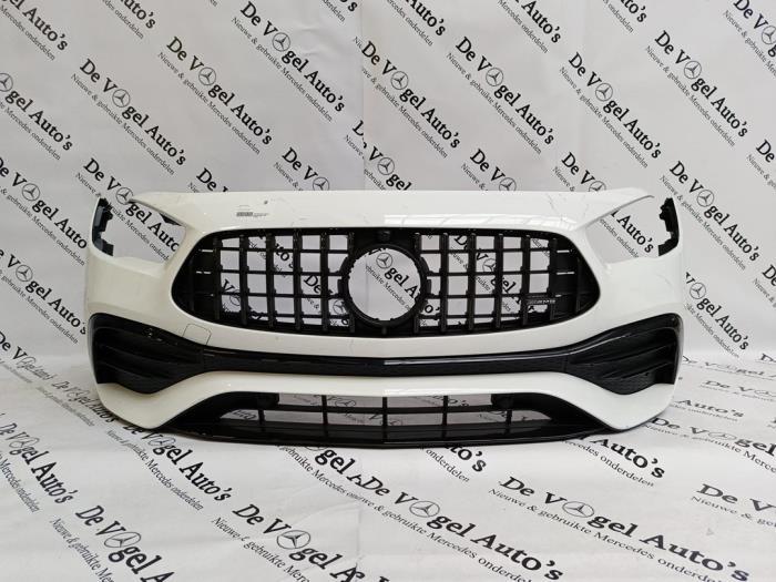 Voorbumper van een Mercedes GLA (9149), Gebruikt, -, Ophalen of Verzenden, Bumper