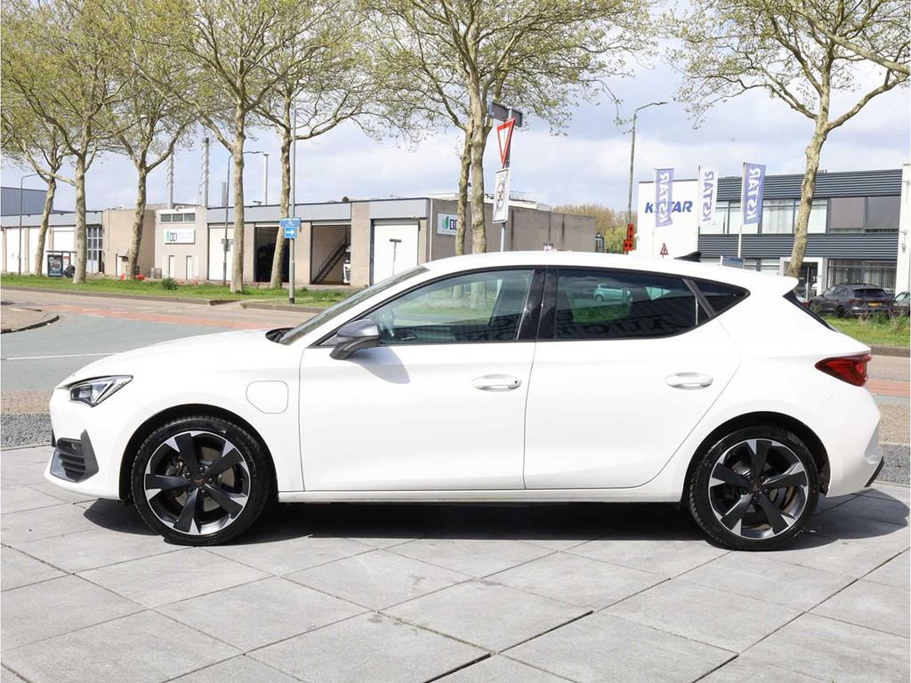 Cupra Leon 1.4 eHybrid VZ 204PK Automaat 2022, Auto's, Automaat, Gebruikt, Leon, Bedrijf