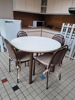 Ronde tafel en 4 stoelen, Ophalen