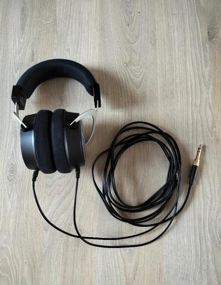 Beyerdynamic Amiron audiofiele hoofdtelefoons, Audio, Tv en Foto, Hoofdtelefoons, Zo goed als nieuw, Ophalen of Verzenden