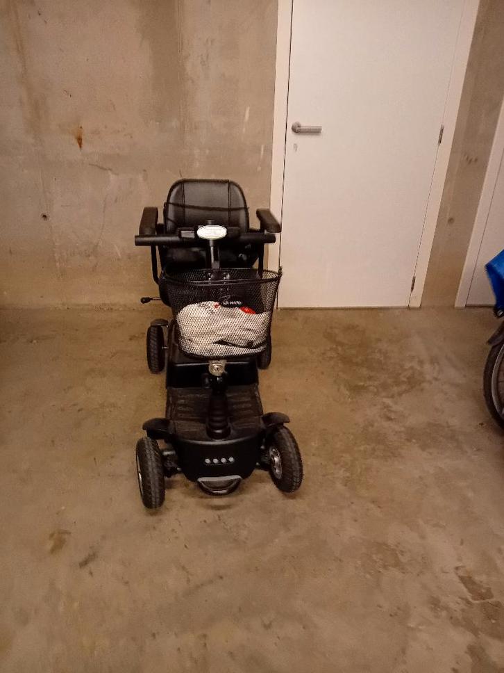 Benidorm bastaards scootmobiel, Diversen, Brommobielen en Scootmobielen, Zo goed als nieuw, Vermeiren, 26 t/m 35 km, 10 km/u of minder