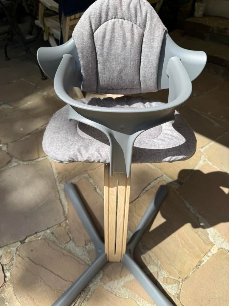 Chaise enfant evolutive Nomi, Kinderen en Baby's, Kinderkamer | Tafels en Stoelen, Zo goed als nieuw, Ophalen