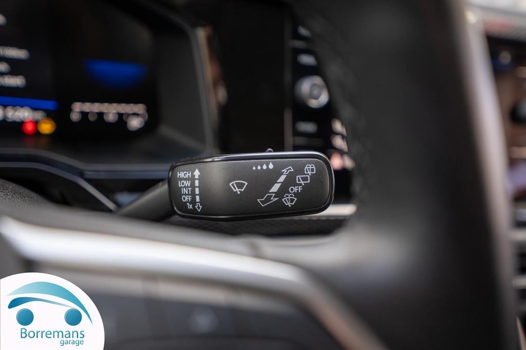 Volkswagen Polo LIFE BUSINESS Navi/Carplay/Parkeersensoren/, 0 kg, 118 g/km, Bedrijf, 5 deurs