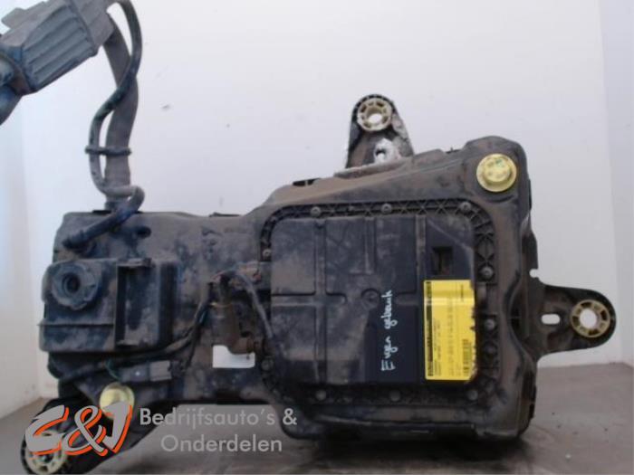 Adblue tank van een Peugeot Partner, Gebruikt, -, -, Ophalen of Verzenden