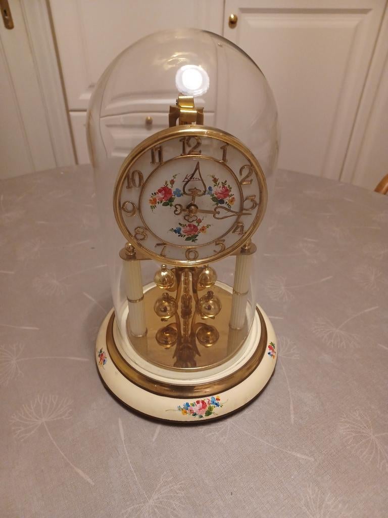 Horloge d'arrêt, Enlèvement