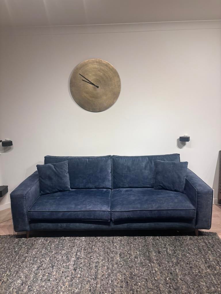 Riviera Maison Bank, Enlèvement, Comme neuf