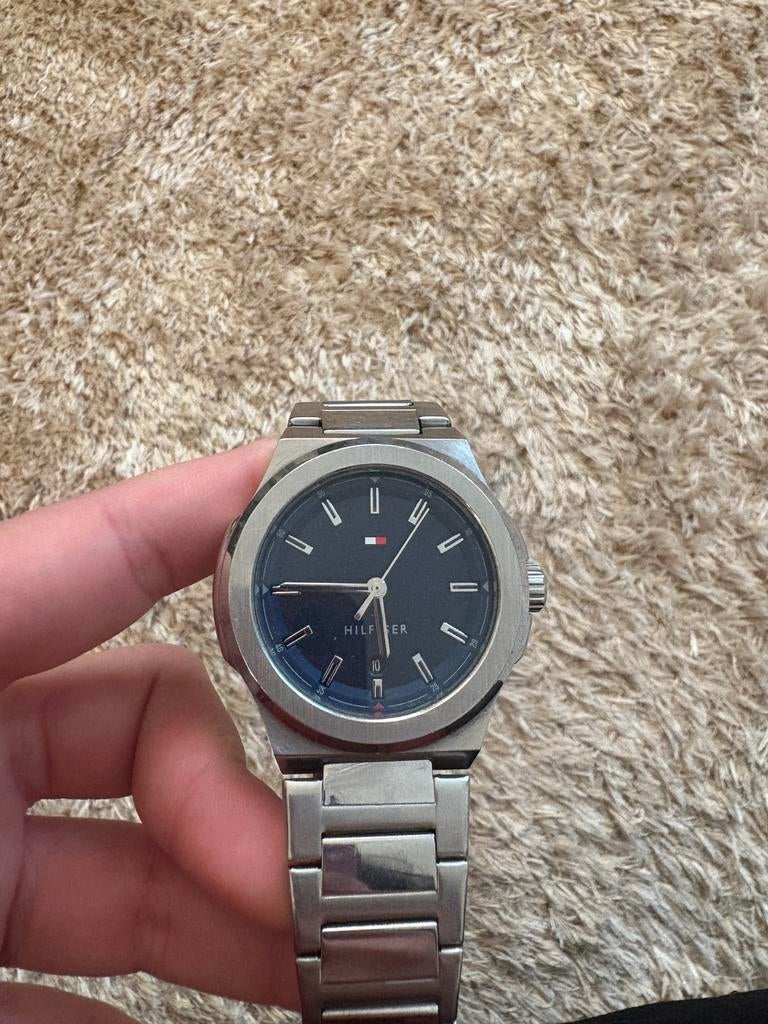 TOMMY A VENDRE, Enlèvement ou Envoi, Comme neuf