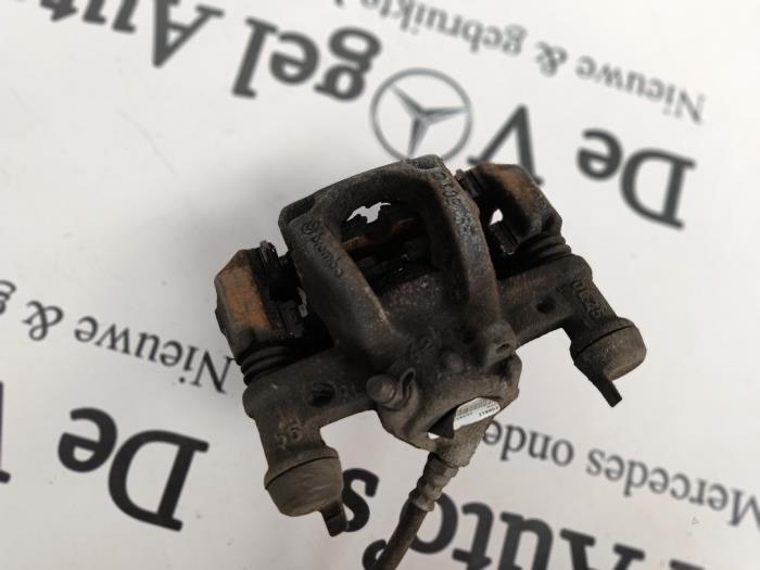 Remklauw (Tang) rechts-achter van een Mercedes Vito, Auto-onderdelen, Remmen en Aandrijving, Mercedes-Benz, Gebruikt, 3 maanden garantie