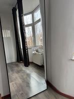 Miroir noir, Enlèvement, Comme neuf