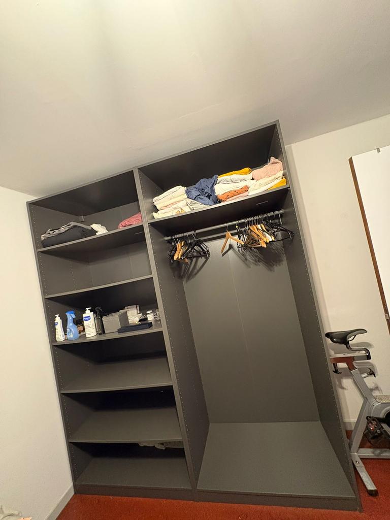 Pax kleerkast 1 jaar oud, Ophalen, Zo goed als nieuw