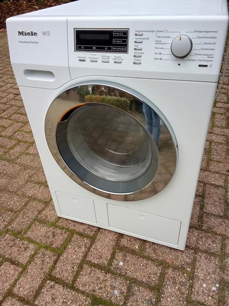 Jonge nette Miele Twindos wasmachine met 1600 toeren, Programme lavage à la main, 1600 tours ou plus, Comme neuf, Chargeur frontal