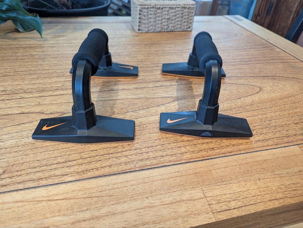 Poignée push up Nike, Enlèvement